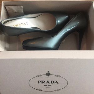 Prada shoes brand new! Size 40 1/2